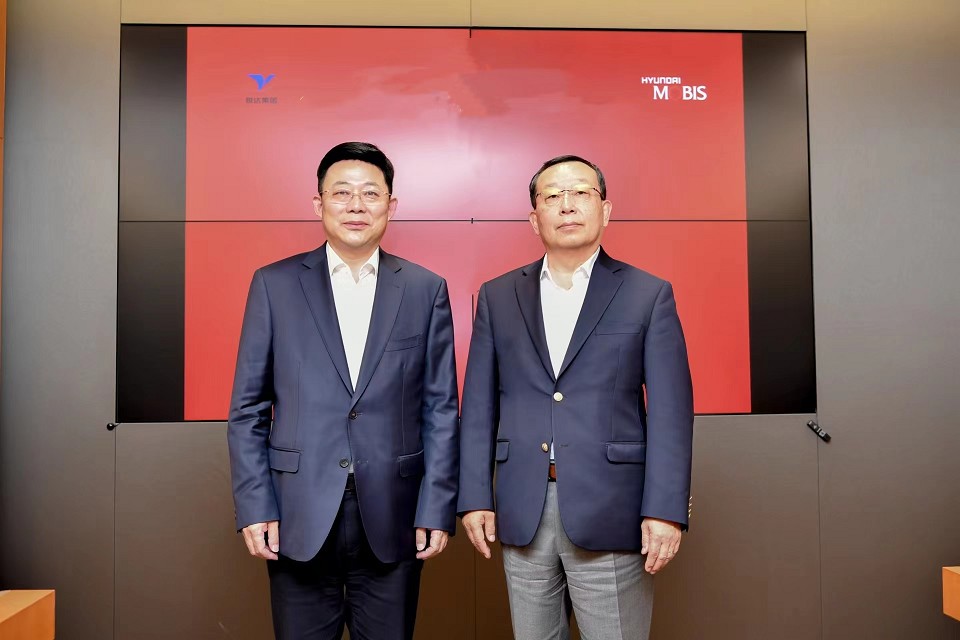 張乃文(wén)拜訪中國(guó)駐韓大使邢海(hǎi)明(míng) 并走訪現(xiàn)代摩比斯公司